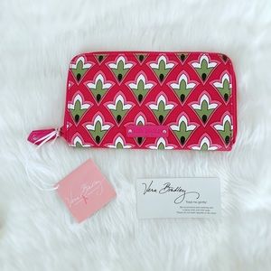 Vera Bradley accordion wallet